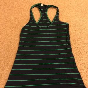 Lululemon tank